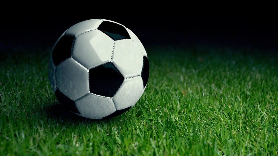 Quelle est le rôle d'un attaquant de football ?